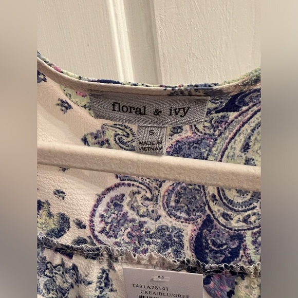 Size small purple blue green paisley print patterned sleeveless blouse tank - Picture 5 of 5